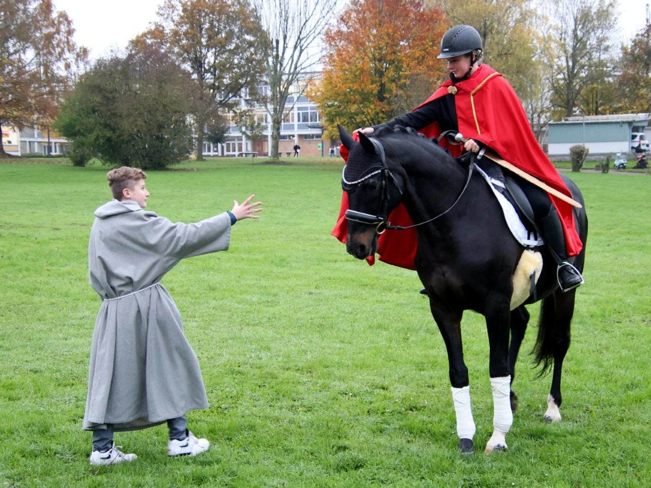 2024 11 Lender Gymnasium Religion Sankt Martin (8)
