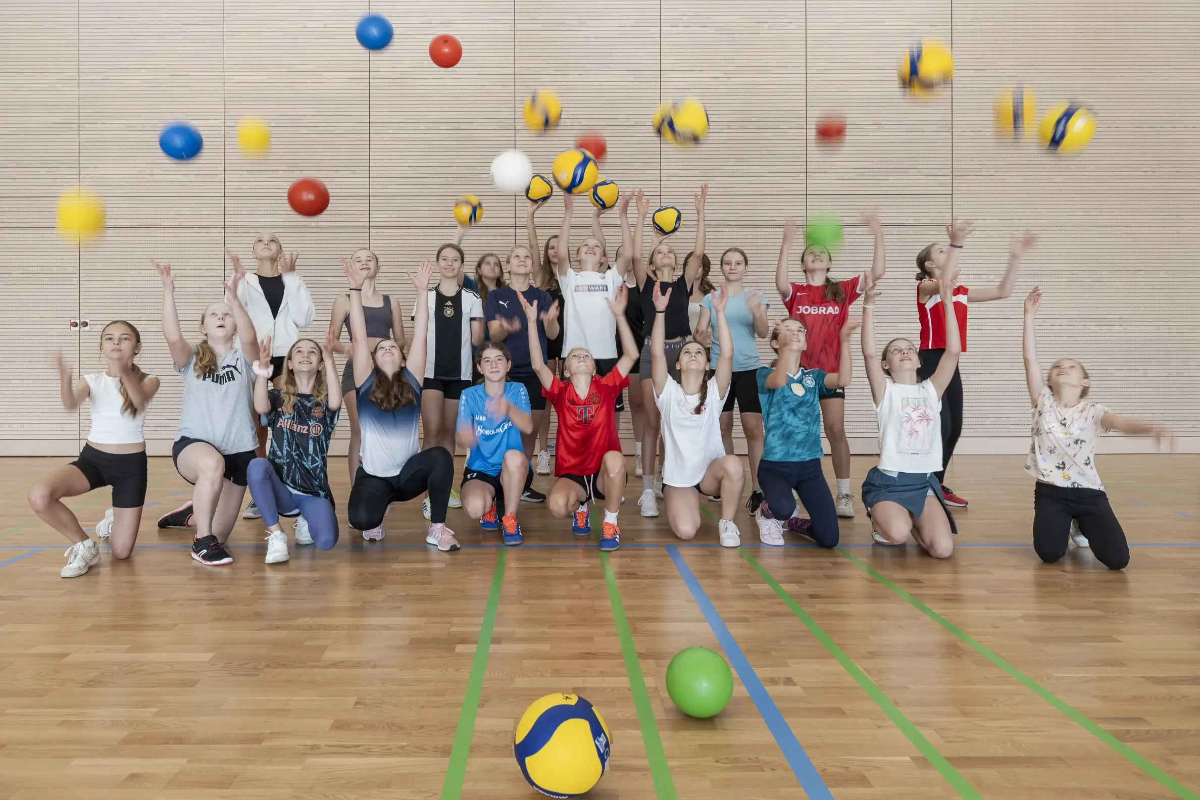 2025 Lender Gymnasium Sport Unterricht (2a)