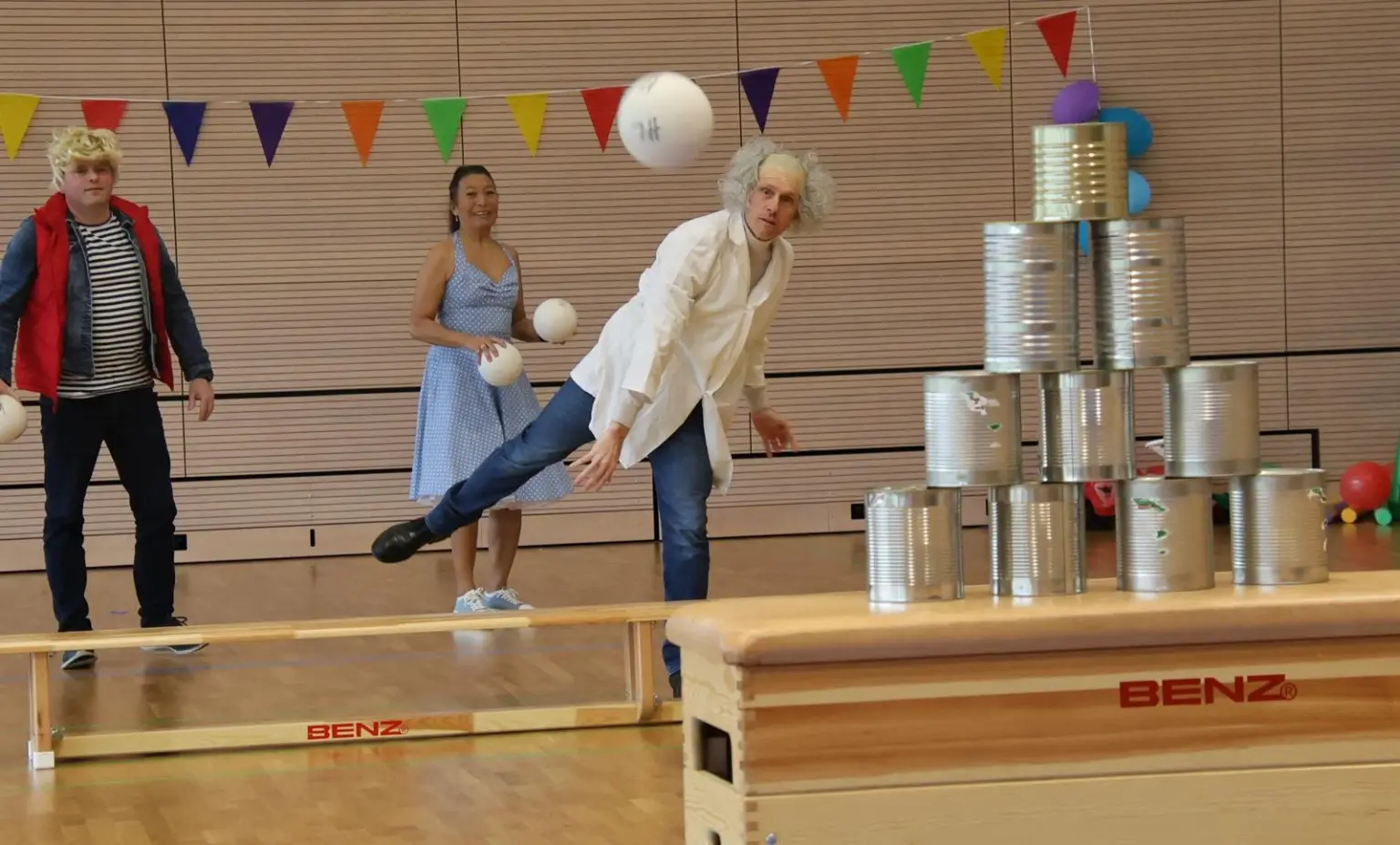 2025 02 Lender Gymnasium Schulleben Sextanerfastnacht (02)