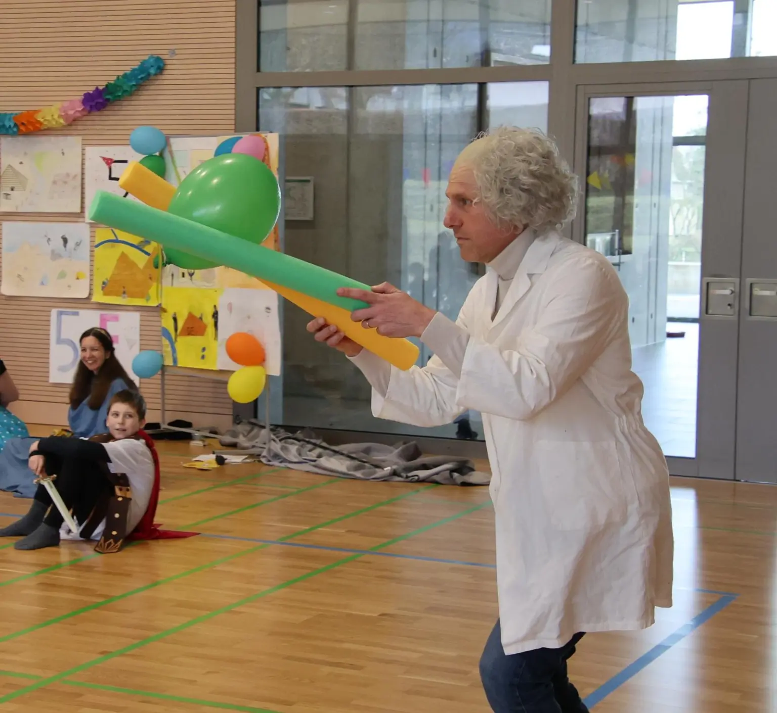 2025 02 Lender Gymnasium Schulleben Sextanerfastnacht (04)