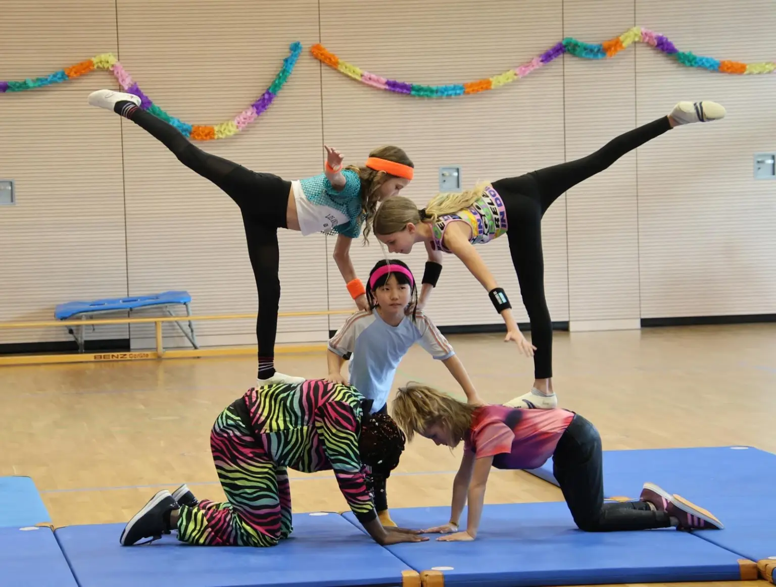 2025 02 Lender Gymnasium Schulleben Sextanerfastnacht (07)