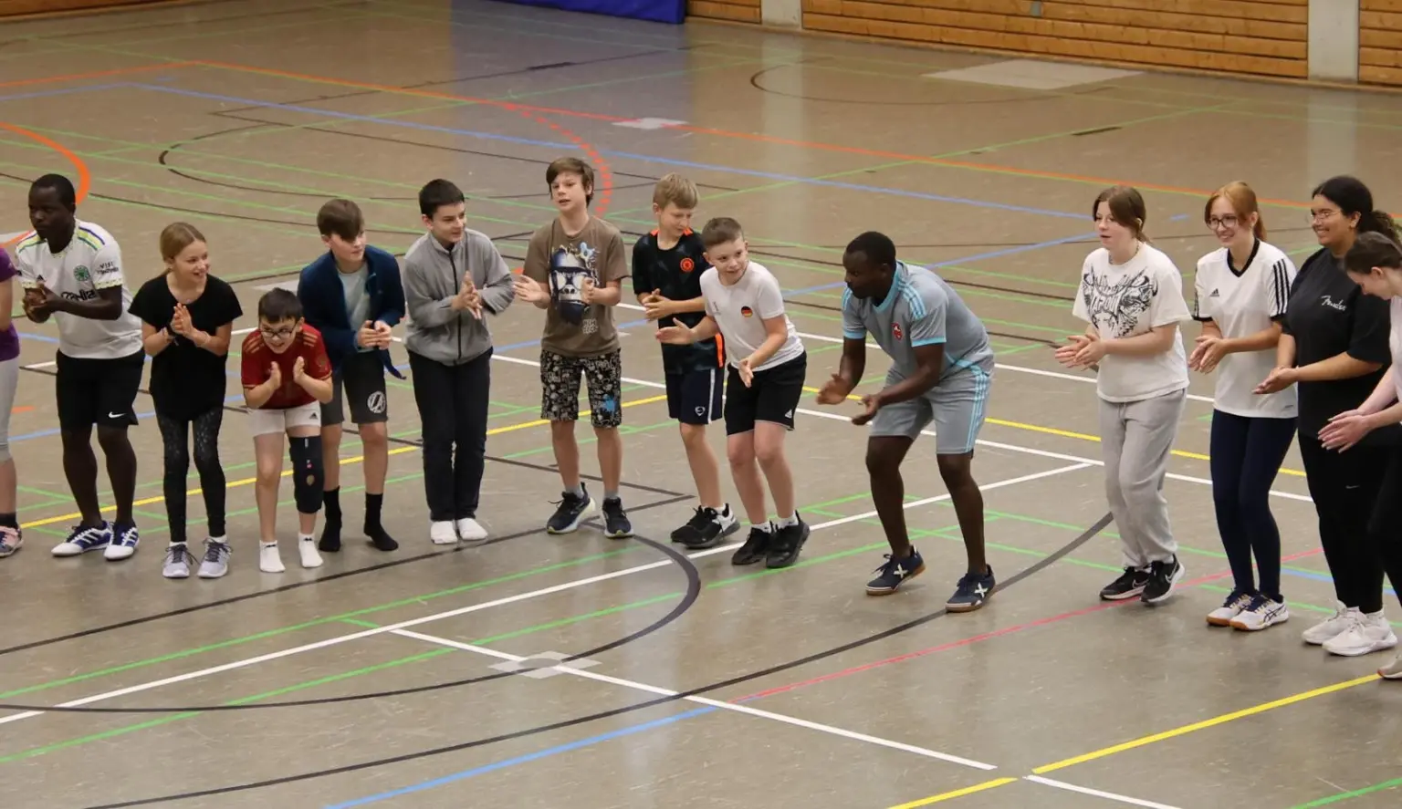 2025 05 Lender Gymnasium Sport Tansania Projekt (12)