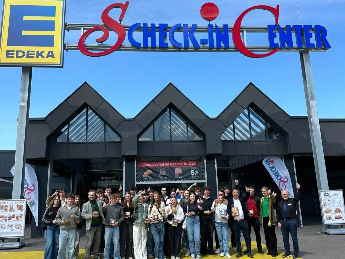 2025 05 Lender Gymnasium Wi Exkursion Scheckin Sinzheim (1)