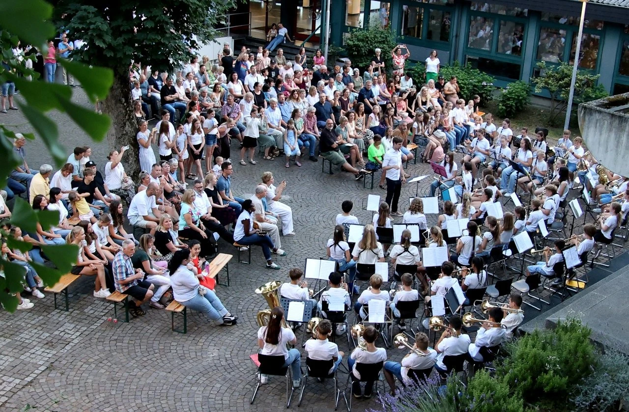 2025 06 Lender Gymnasium Musik Serenadenkonzert (1)