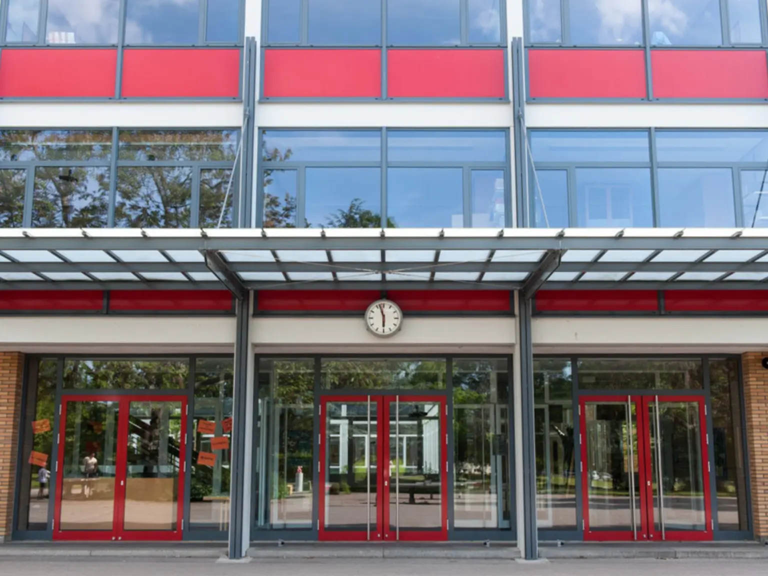 Lender Gymnasium Kachel Allgemeinbildendes Gymnasium